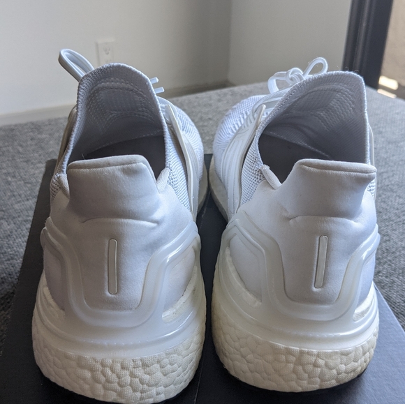 Adidas Ultraboost triple white men's size 13 - Picture 4 of 9